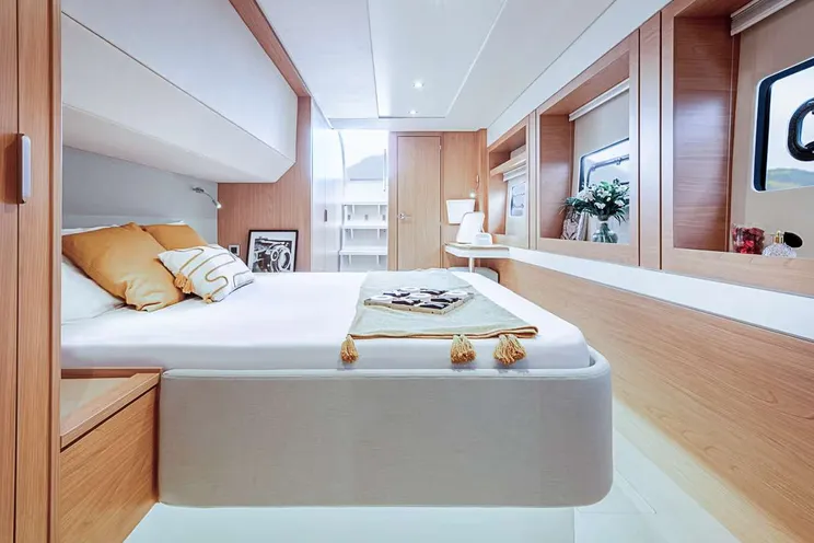 Charter Yacht CHILLIN' HUT - Bali 5.4 - 4 Cabins - Tortola - Anegada - Virgin Gorda - BVI - Caribbean