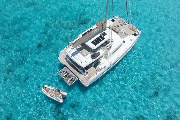 Charter Yacht CHILLIN' HUT - Bali 5.4 - 4 Cabins - Tortola - Anegada - Virgin Gorda - BVI - Caribbean