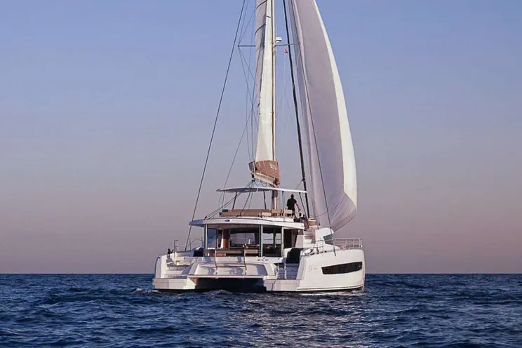 Charter Yacht CHILLIN' HUT - Bali 5.4 - 4 Cabins - Tortola - Anegada - Virgin Gorda - BVI - Caribbean