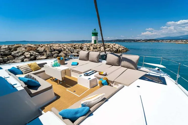 Charter Yacht CHILLIN' HUT - Bali 5.4 - 4 Cabins - Tortola - Anegada - Virgin Gorda - BVI - Caribbean