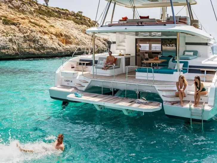 STELLA MARE Lagoon 55 - aft shot STELLA MARE Lagoon 55 - aft shot