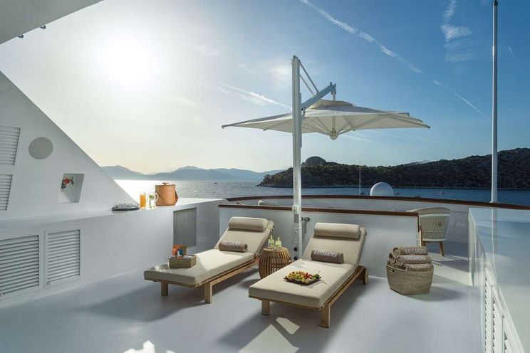 Charter Yacht KASSANDRA - Feadship 47m - 7 Cabins - Athens - Mykonos - Paros - Cyclades - Greece