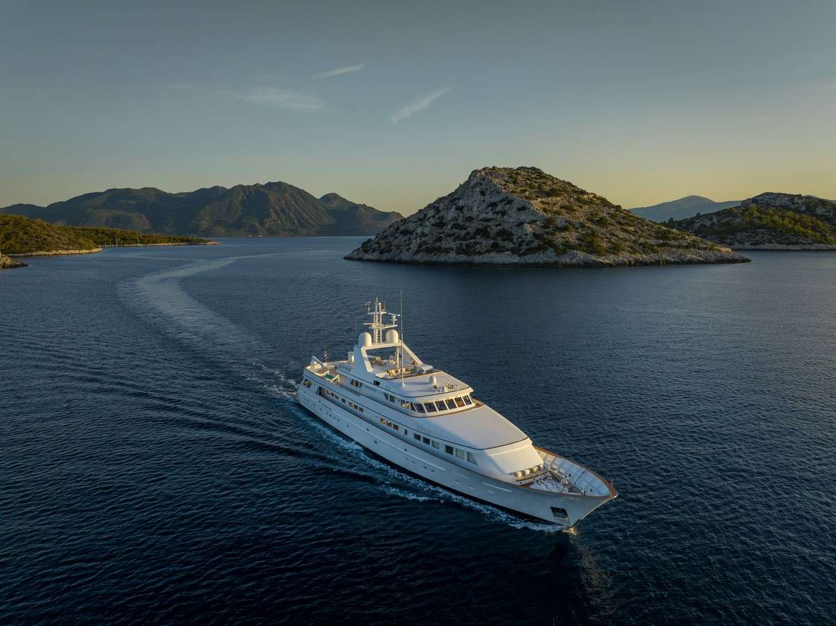Charter Yacht KASSANDRA - Feadship 47m - 7 Cabins - Athens - Mykonos - Paros - Cyclades - Greece