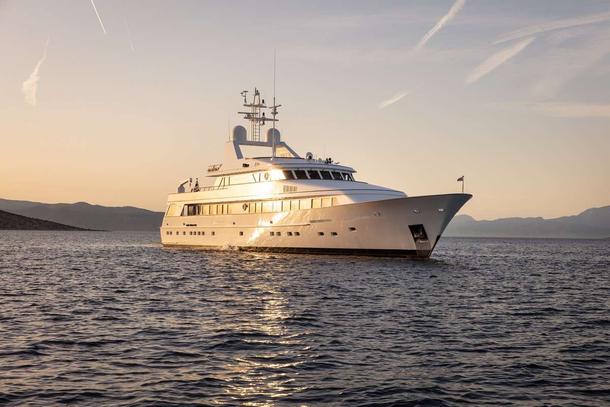 Charter Yacht KASSANDRA - Feadship 47m - 7 Cabins - Athens - Mykonos - Paros - Cyclades - Greece