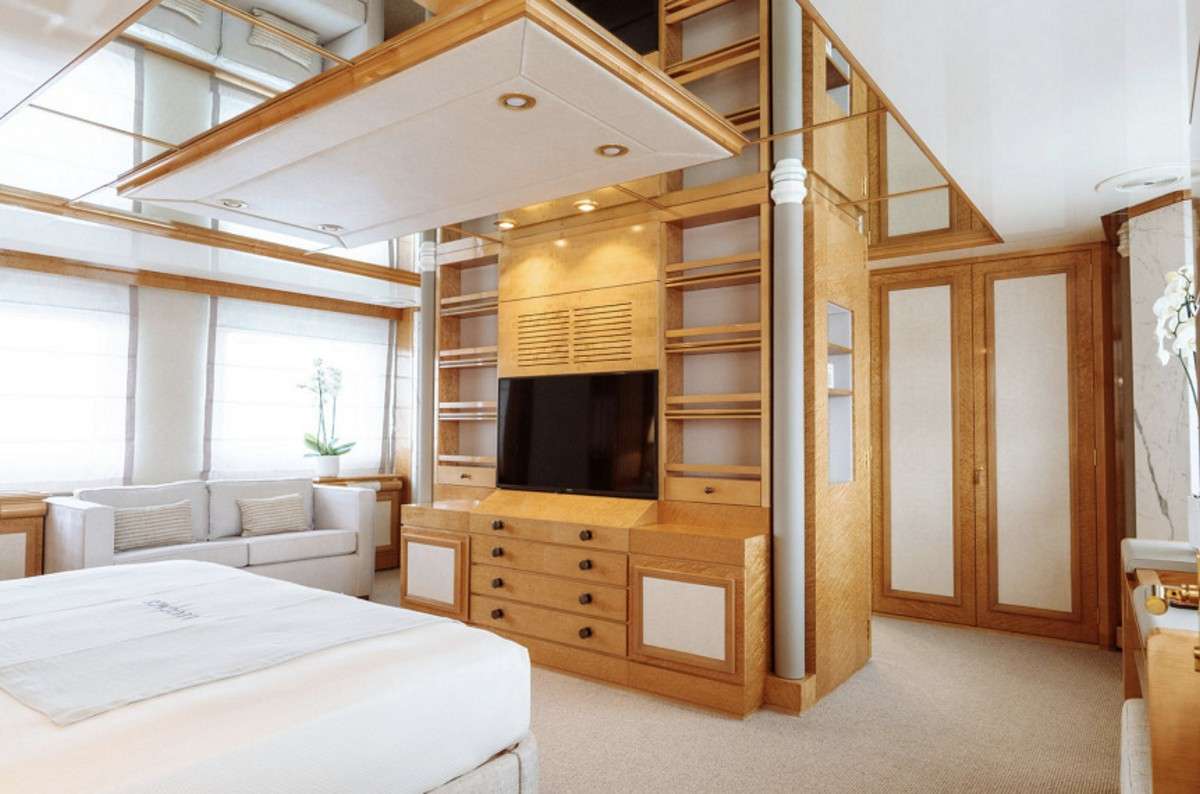 Charter Yacht KASSANDRA - Feadship 47m - 7 Cabins - Athens - Mykonos - Paros - Cyclades - Greece