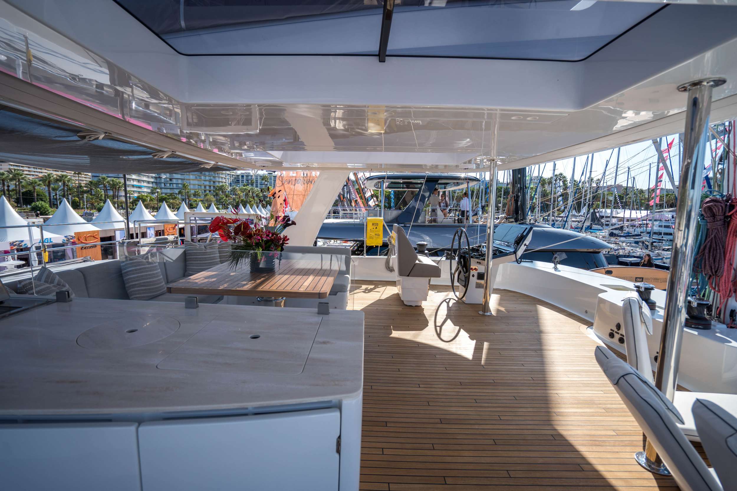 Charter Yacht ANKAWER VI - Sunreef 70 - 4 Cabins - Nassau - Exumas - Bahamas