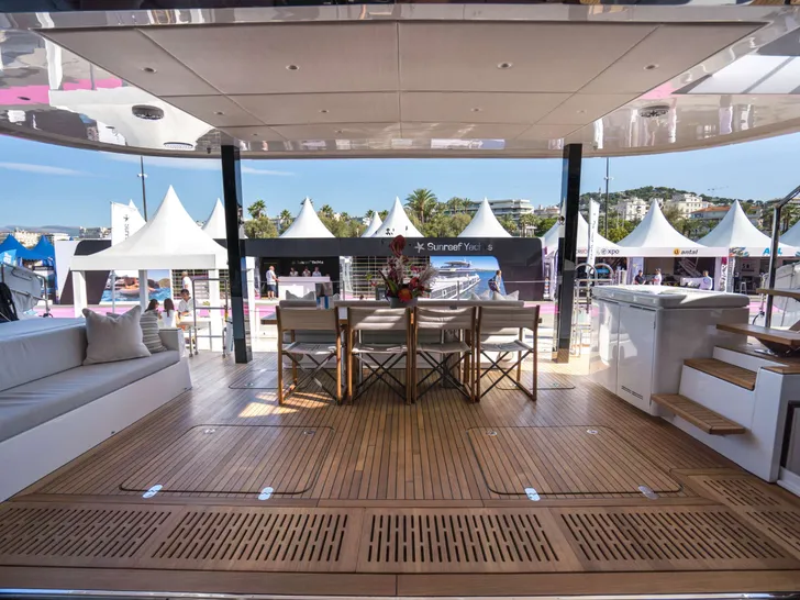 ANKAWER VI Sunreef 70 - aft deck ANKAWER VI Sunreef 70 - aft deck