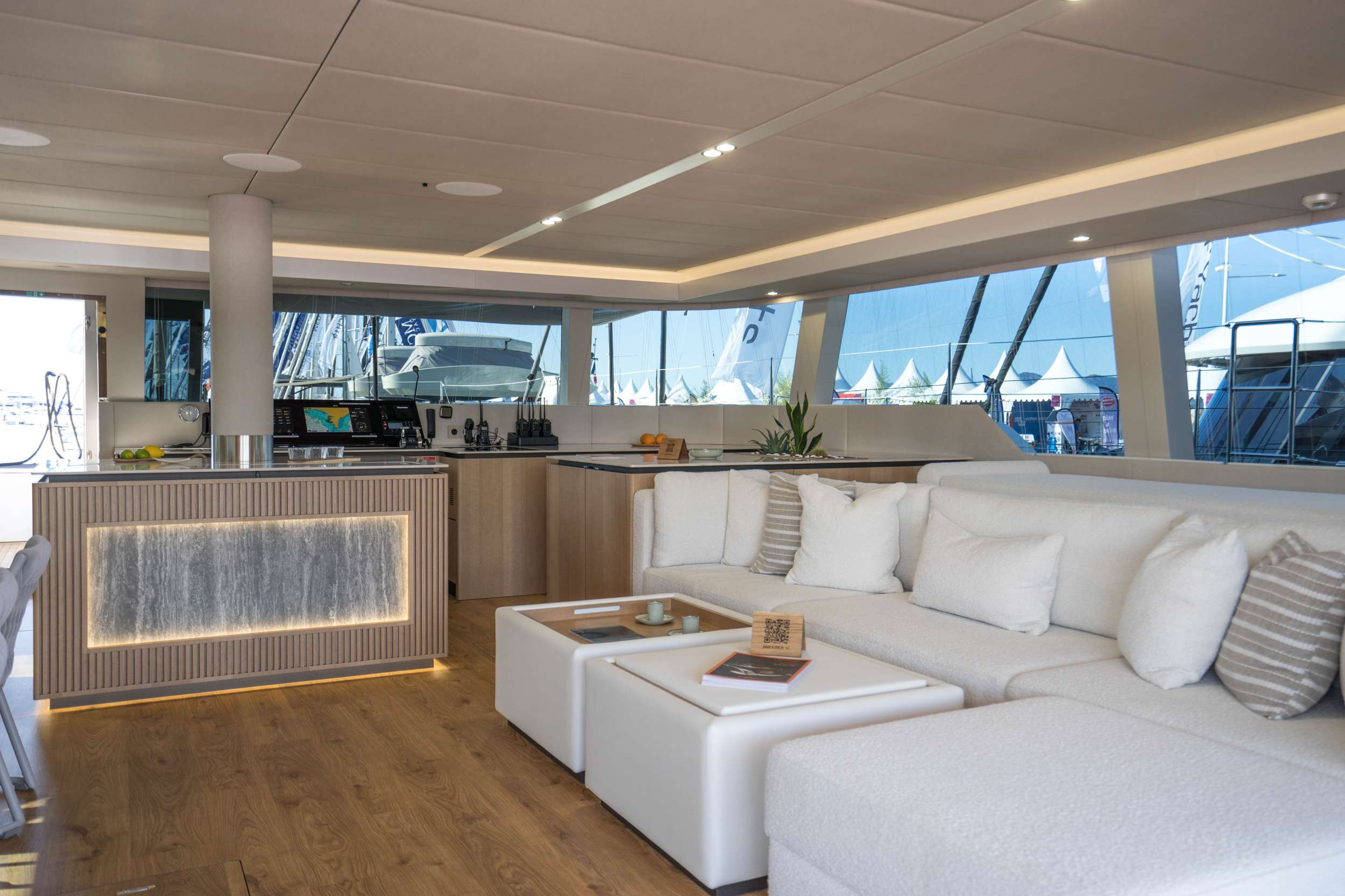 Charter Yacht ANKAWER VI - Sunreef 70 - 4 Cabins - Nassau - Exumas - Bahamas