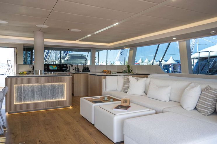 Charter Yacht ANKAWER VI - Sunreef 70 - 4 Cabins - Nassau - Exumas - Bahamas