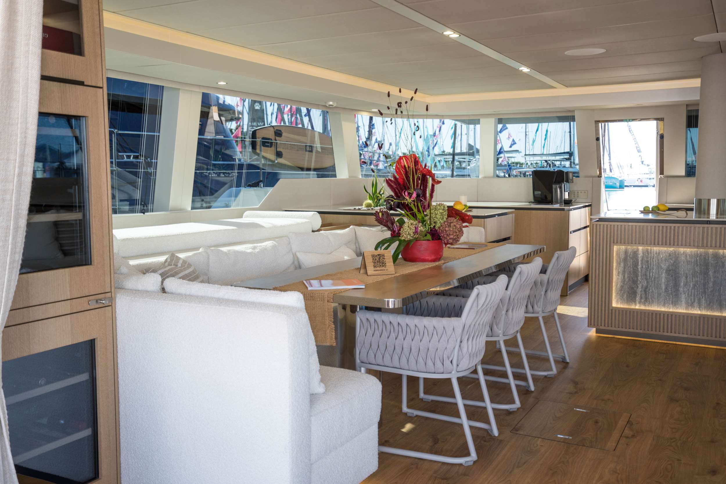 Charter Yacht ANKAWER VI - Sunreef 70 - 4 Cabins - Nassau - Exumas - Bahamas