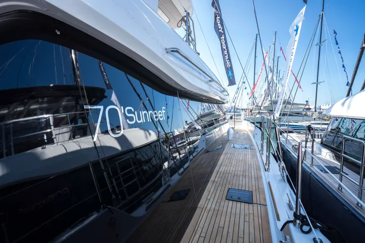 Charter Yacht ANKAWER VI - Sunreef 70 - 4 Cabins - Nassau - Exumas - Bahamas