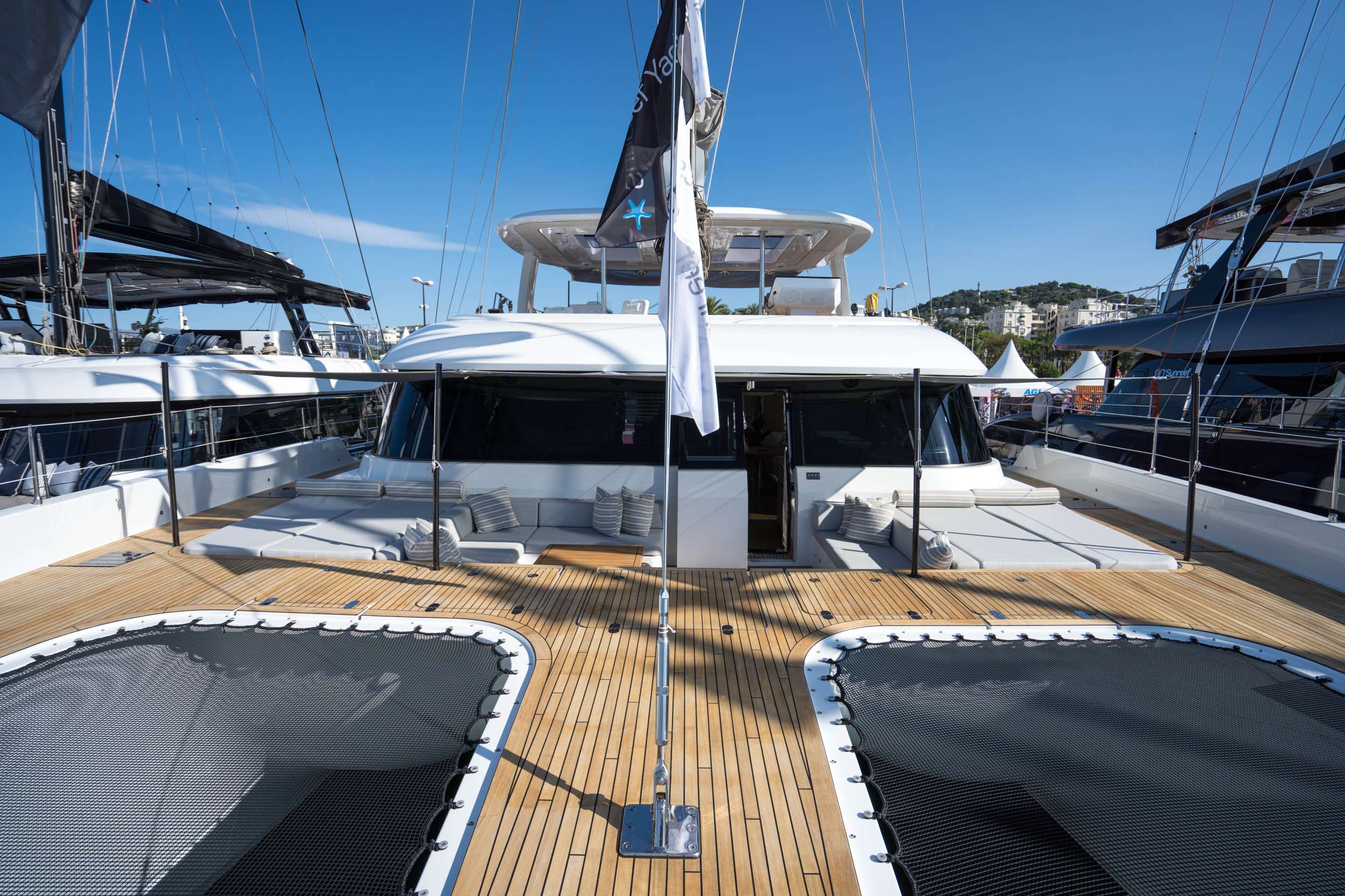 Charter Yacht ANKAWER VI - Sunreef 70 - 4 Cabins - Nassau - Exumas - Bahamas