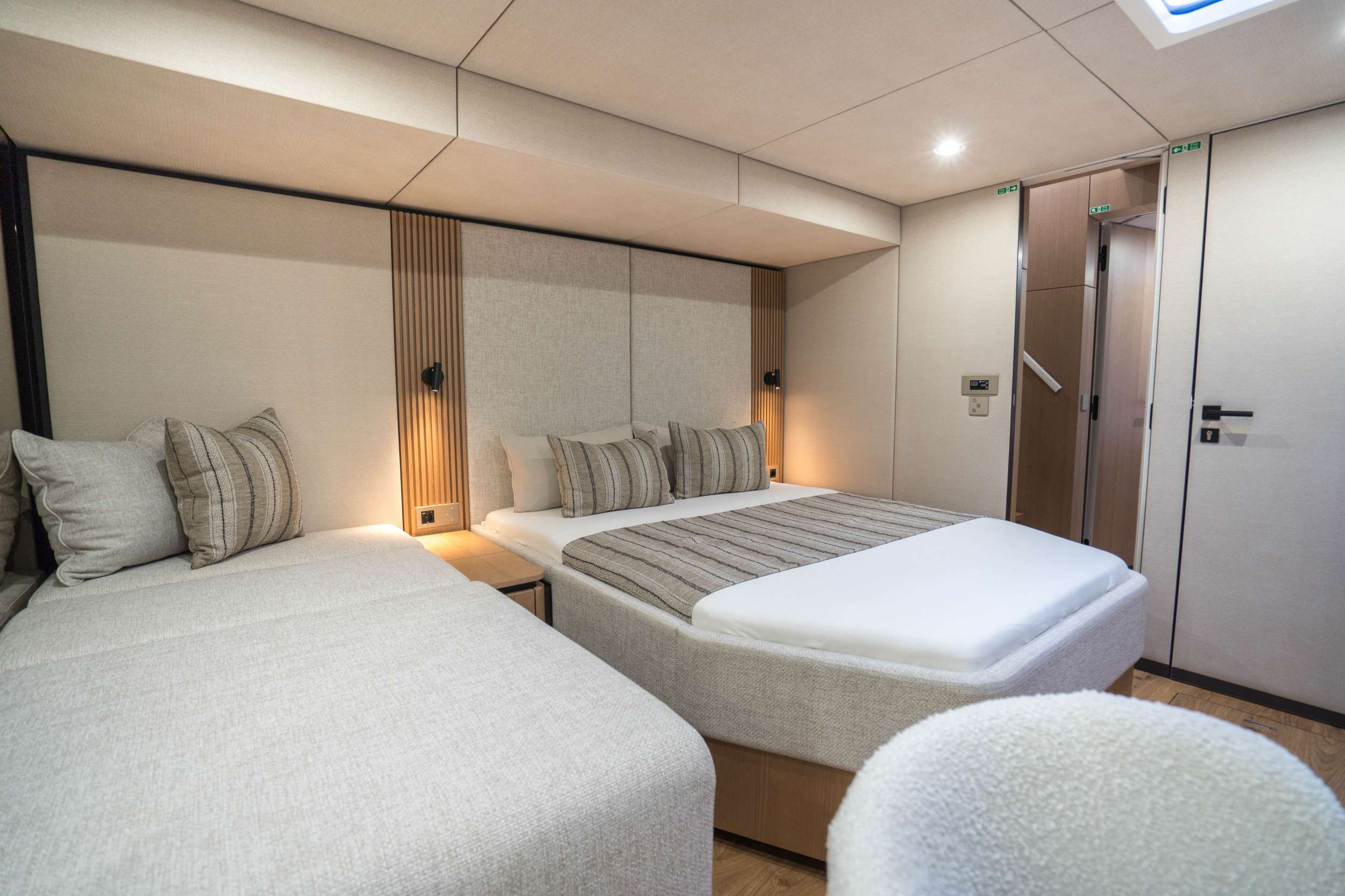 Charter Yacht ANKAWER VI - Sunreef 70 - 4 Cabins - Nassau - Exumas - Bahamas