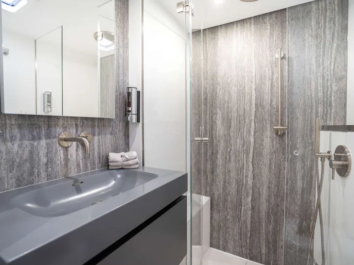 ANKAWER VI Sunreef 70 - twin cabin bathroom ANKAWER VI Sunreef 70 - twin cabin bathroom