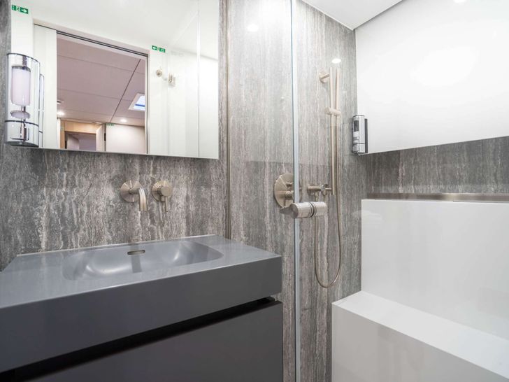 ANKAWER VI Sunreef 70 - master cabin bathroom ANKAWER VI Sunreef 70 - master cabin bathroom