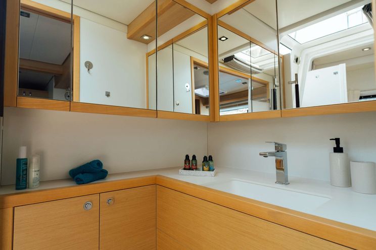 Charter Yacht BAZA - Lagoon 560 - 3 Cabins - Split - Dubrovnik - Hvar - Croatia