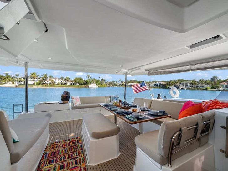 HALCYON Fountaine Pajot Aura 51 - aft deck HALCYON Fountaine Pajot Aura 51 - aft deck