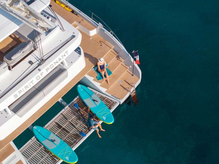 SPIRIT OF PONANT Lagoon Seventy 7 - swim platform SPIRIT OF PONANT Lagoon Seventy 7 - swim platform