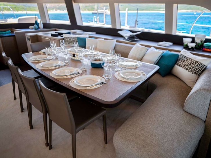 SPIRIT OF PONANT Lagoon Seventy 7 - main saloon and dining area SPIRIT OF PONANT Lagoon Seventy 7 - main saloon and dining area