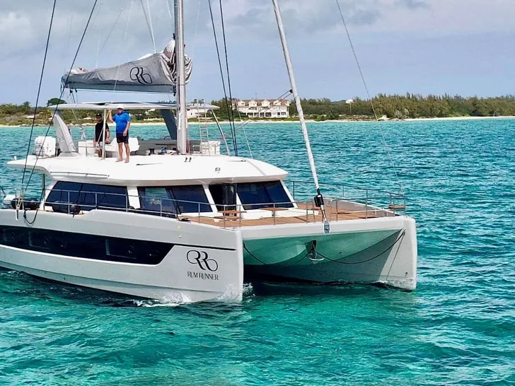 RUMRUNNER Seaview 69 RUMRUNNER Seaview 69