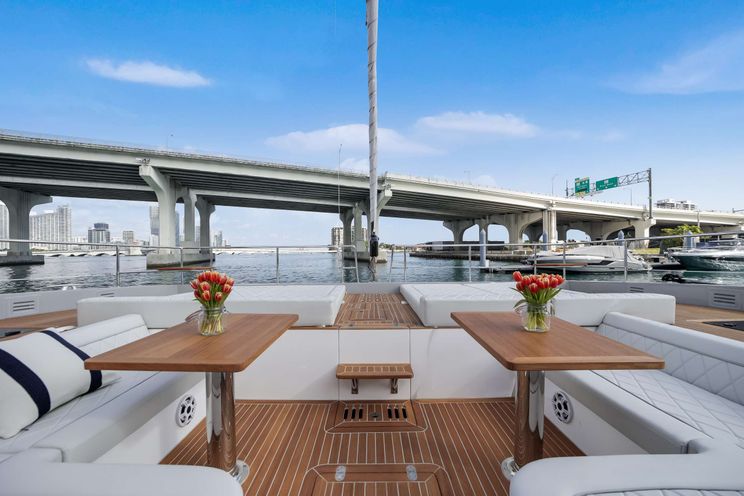 Charter Yacht RUMRUNNER - Seaview 59 - 5 Cabins - Tortola - Anegada - Virgin Gorda - BVI - Caribbean
