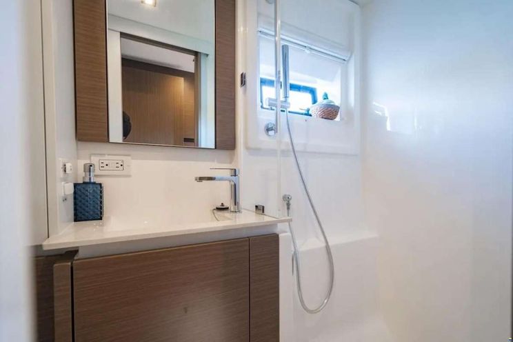 Charter Yacht CHANGES IN LATITUDES - Leopard 50 - 4 Cabins - Virgin Gorda - Tortola - Anegada - BVI - Caribbean