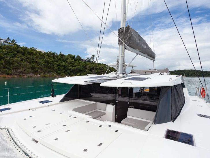KISMET Leopard 50 - foredeck KISMET Leopard 50 - foredeck