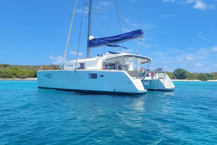 Charter Yacht NEON MOON - Lagoon 450 - 3 Cabins - Tortola - Anegada - Virgin Gorda - BVI - Caribbean