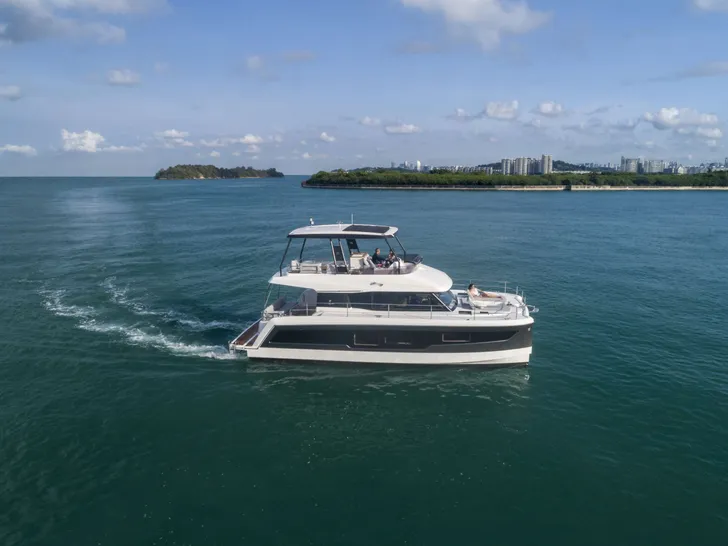 FASCHING Fountaine Pajot MY5 - profile FASCHING Fountaine Pajot MY5 - profile