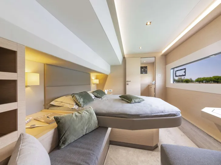 FASCHING Fountaine Pajot MY5 - master cabin FASCHING Fountaine Pajot MY5 - master cabin