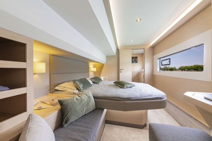 Charter Yacht FASCHING - Fountaine Pajot MY5 - 3 Cabins - Drowned Cayes - Goff's Caye - St. George`s Caye - Belize