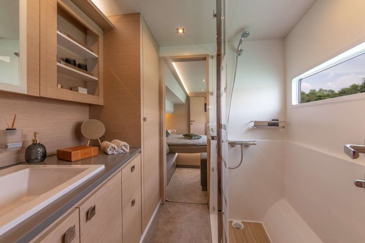 Charter Yacht FASCHING - Fountaine Pajot MY5 - 3 Cabins - Drowned Cayes - Goff's Caye - St. George`s Caye - Belize