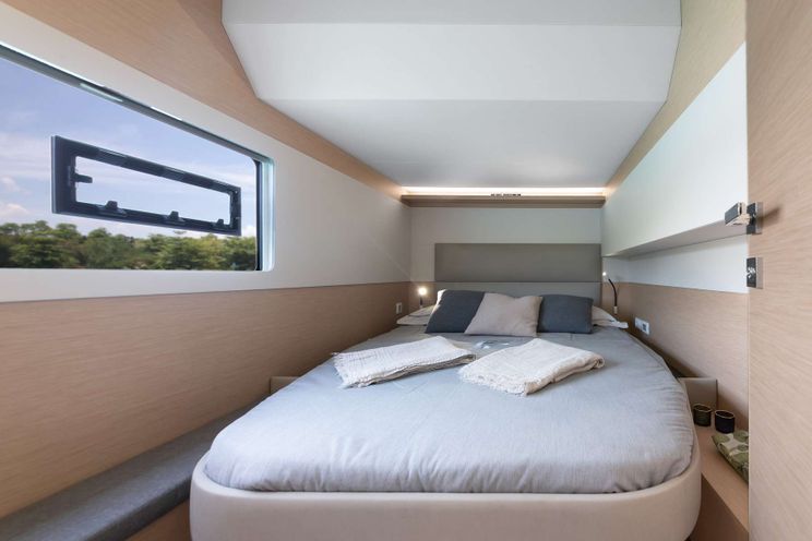 Charter Yacht FASCHING - Fountaine Pajot MY5 - 3 Cabins - Drowned Cayes - Goff's Caye - St. George`s Caye - Belize