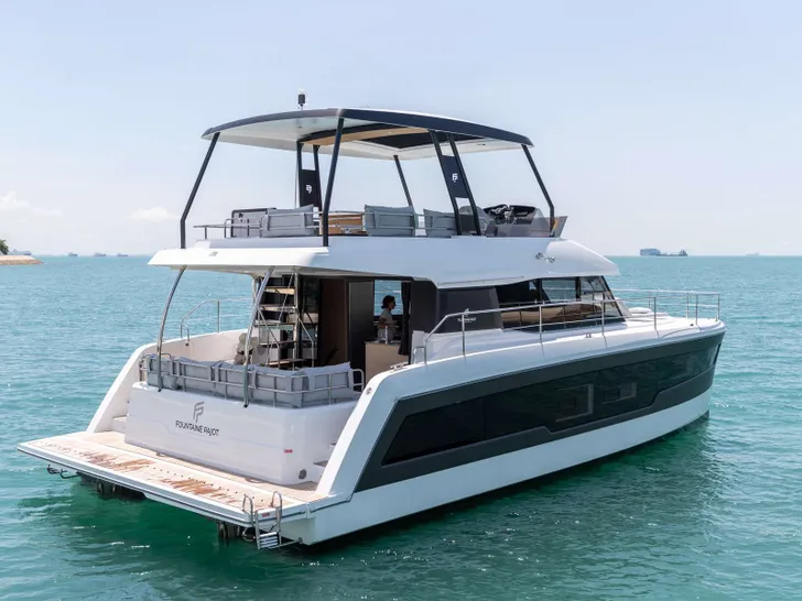 FASCHING Fountaine Pajot MY5 - aft shot anchored FASCHING Fountaine Pajot MY5 - aft shot anchored