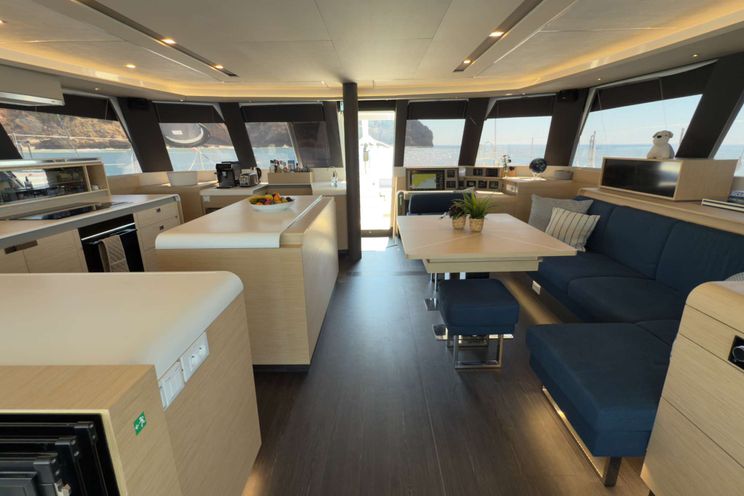 Charter Yacht CATALYST - Fountaine Pajot Samana 59 - 4 Cabins - Nassau - Exumas - Eleuthera - Bahamas