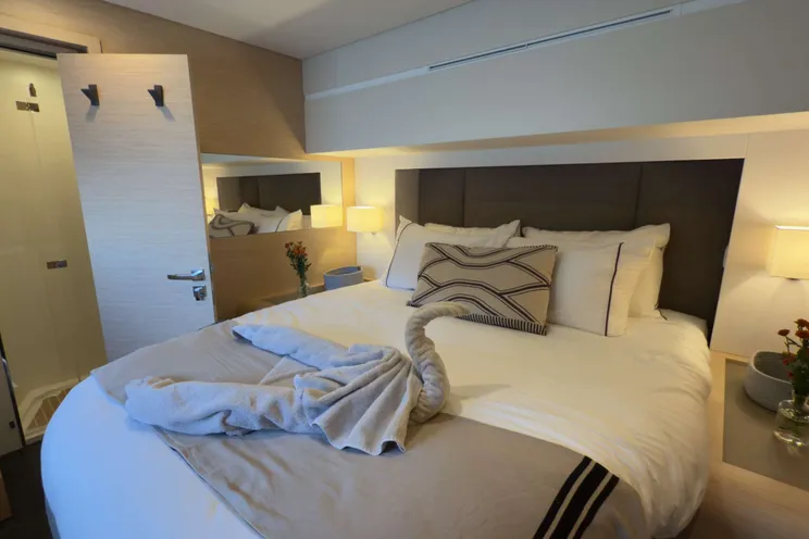 Charter Yacht CATALYST - Fountaine Pajot Samana 59 - 4 Cabins - Nassau - Exumas - Eleuthera - Bahamas