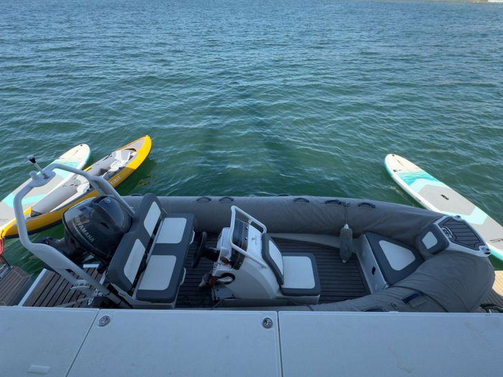 CATALYST Fountaine Pajot Samana 59 - dinghy CATALYST Fountaine Pajot Samana 59 - dinghy