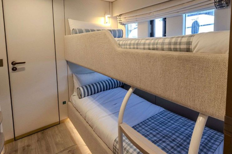 Charter Yacht TESNI - Sunreef 80 Power Eco - 4 Cabins - Tortola - Virgin Gorda - Anegada - British Virgin Islands