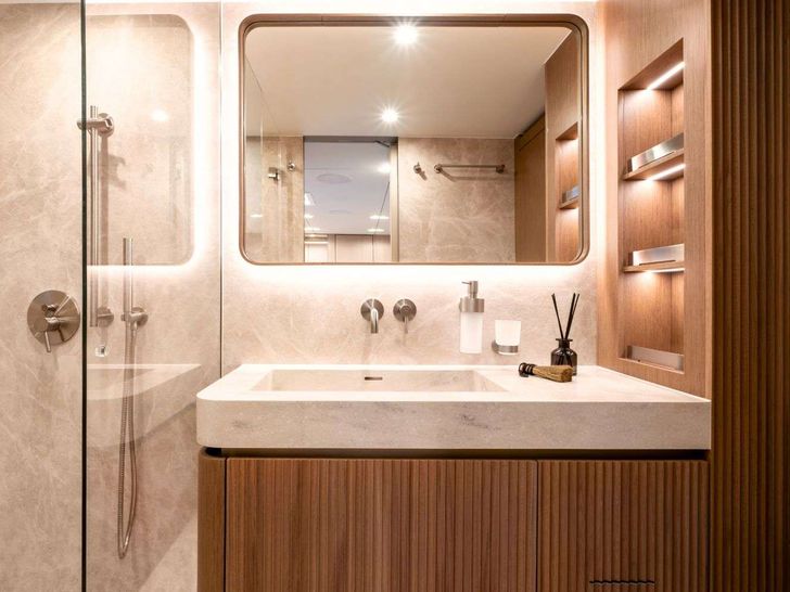 TESNI Sunreef 80 - Bathroom TESNI Sunreef 80 - Bathroom