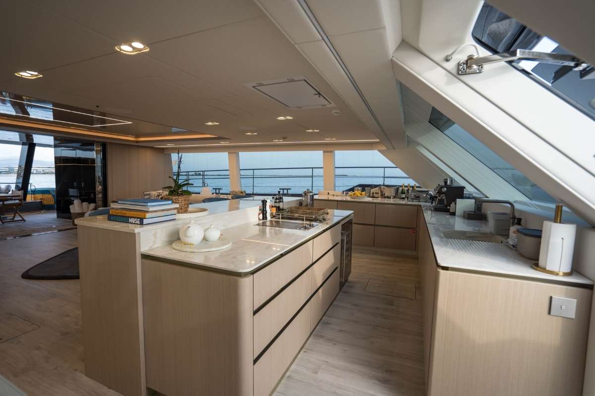 Charter Yacht TESNI - Sunreef 80 Power Eco - 4 Cabins - Tortola - Virgin Gorda - Anegada - British Virgin Islands - Caribbean - Western Mediterranean