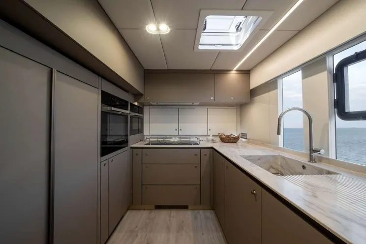 Charter Yacht TESNI - Sunreef 80 Power Eco - 4 Cabins - Tortola - Virgin Gorda - Anegada - British Virgin Islands - Caribbean - Western Mediterranean