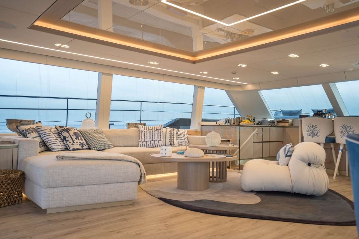 Charter Yacht TESNI - Sunreef 80 Power Eco - 4 Cabins - Tortola - Virgin Gorda - Anegada - British Virgin Islands - Caribbean - Western Mediterranean