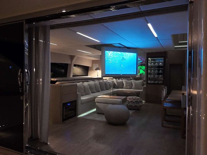 LITTLE GIANT Sunreef 88 Double Deck - Indoor Lounge Entrance LITTLE GIANT Sunreef 88 Double Deck - Indoor Lounge Entrance
