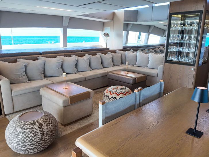 LITTLE GIANT Sunreef 88 Double Deck - Indoor Lounge LITTLE GIANT Sunreef 88 Double Deck - Indoor Lounge