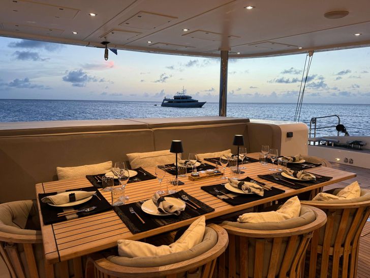 LITTLE GIANT Sunreef 88 Double Deck - Dinner with a View LITTLE GIANT Sunreef 88 Double Deck - Dinner with a View