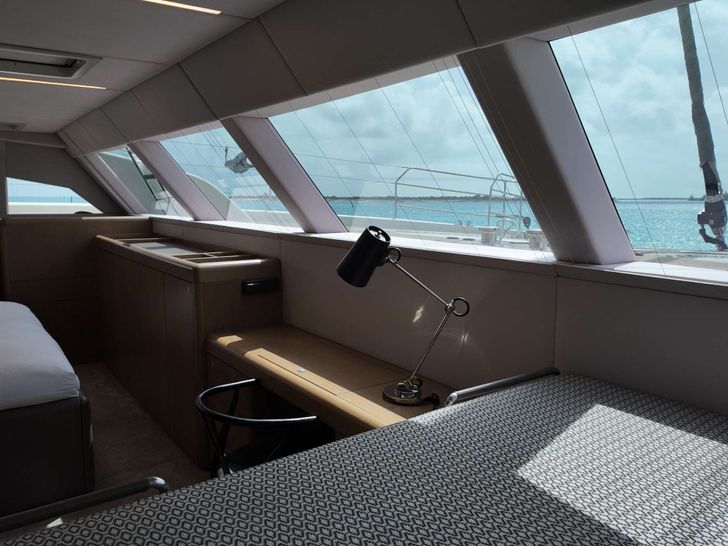 LITTLE GIANT Sunreef 88 Double Deck - Master Cabin LITTLE GIANT Sunreef 88 Double Deck - Master Cabin