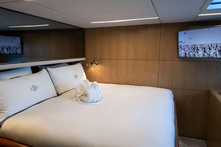 Charter Yacht LITTLE GIANT - Sunreef 88 Double Deck - 4 Cabins - St. Martin - St. Barths - Anguilla - Leeward Islands - Caribbean