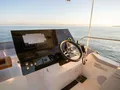 ARIVA Fountaine Pajot Power 67 - flybridge helm ARIVA Fountaine Pajot Power 67 - flybridge helm