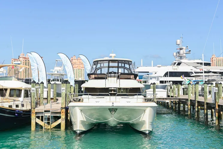 Charter Yacht BEACH BOOMER I - Aquila 44 - 3 Cabins - Nassau - Exumas - Bahamas