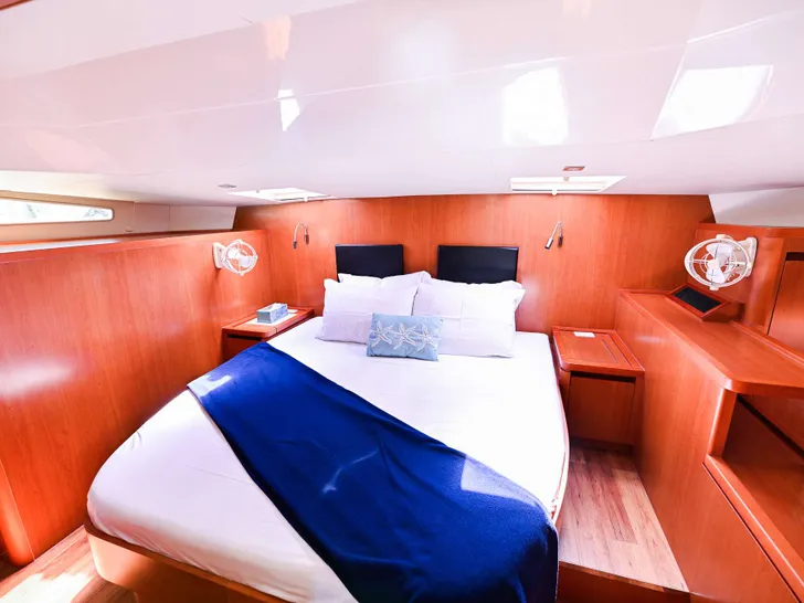 BEACH BOOMER Aquila 44 - Guest Cabin BEACH BOOMER Aquila 44 - Guest Cabin